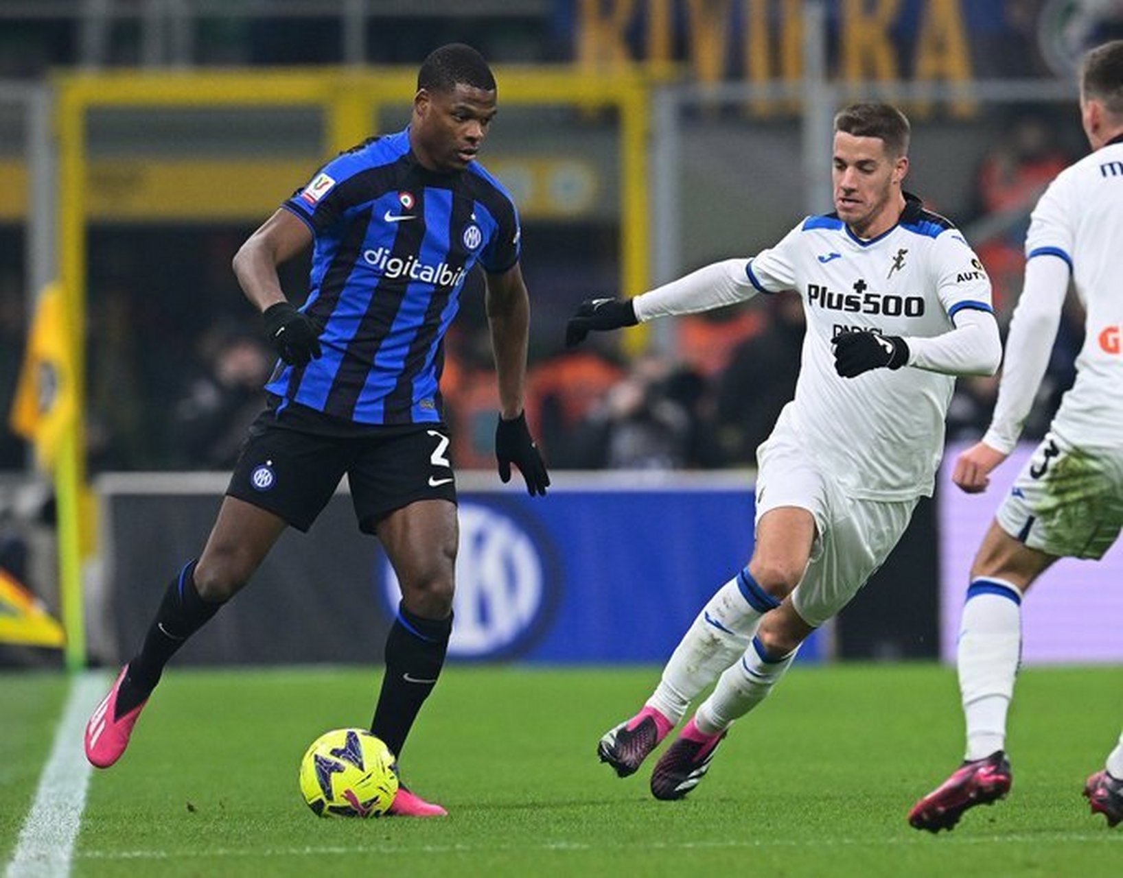 关于风云突变亚特兰大集结日刷新队史纪录；意大利杯版图或变；悬念犹存；赛季目标并未改变的信息