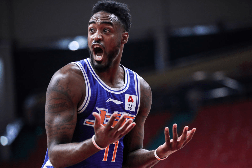 底特律活塞发布备战花絮，关键时刻内部沟通，CBA季后赛任务艰巨，医务组通报恢复的简单介绍