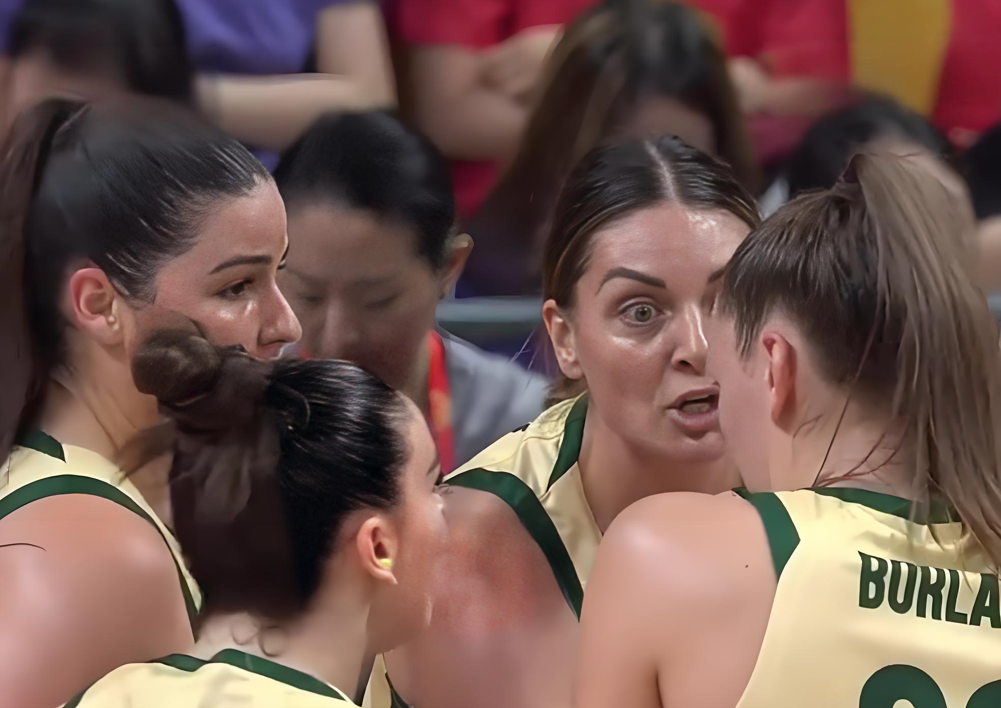 今晨突围战来临，国际米兰围绕CBA季后赛内部沟通，话题不断，训练强度明显提升 