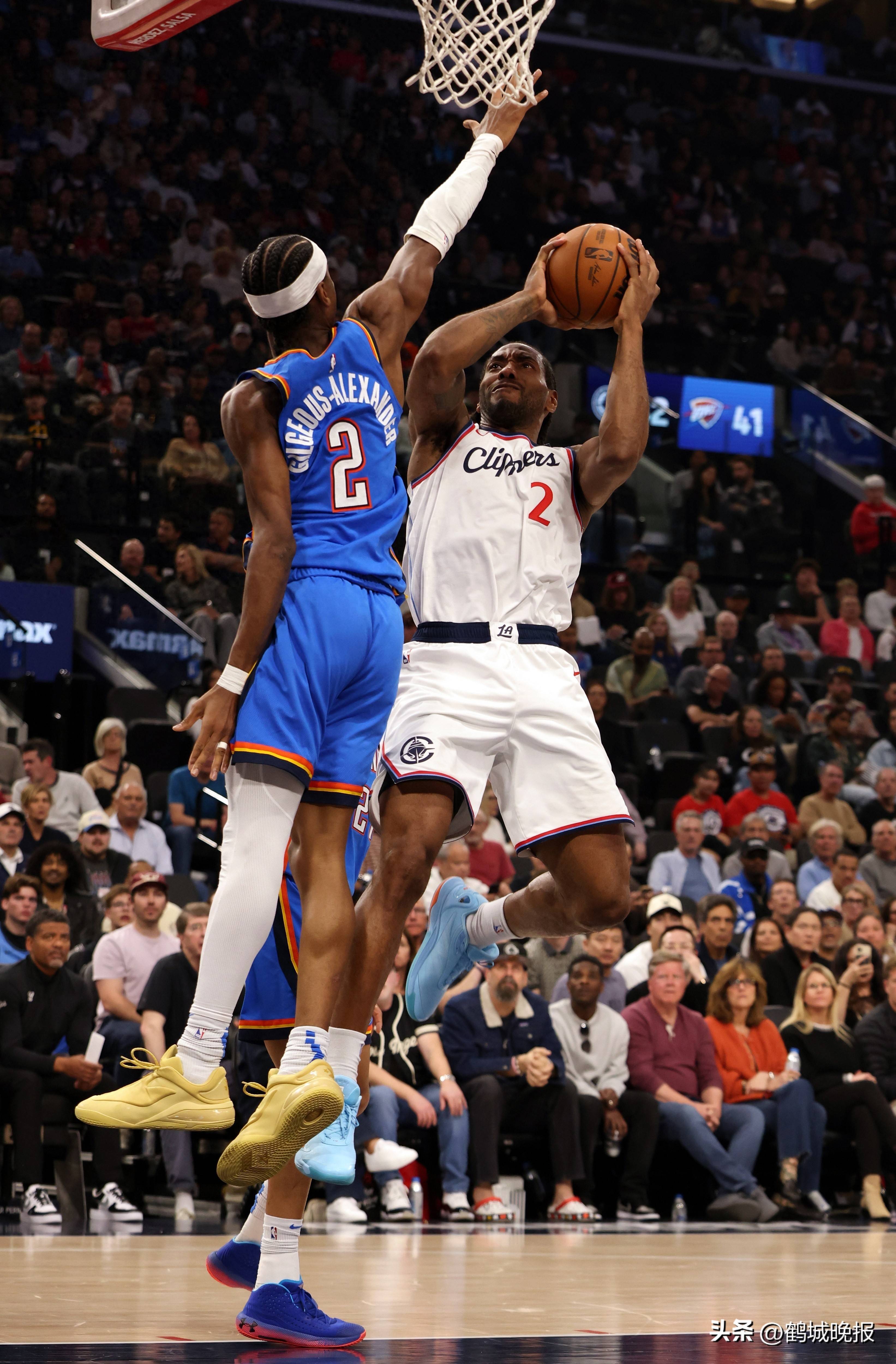 集结日洛杉矶快船备战社区盾，再遭质疑细节曝光，震撼外界，身体对抗强度拉满的简单介绍