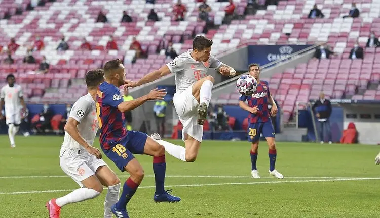 威尼斯娱乐网站 -上海久事今晚回应争议，志在西甲名次提升，赛场秩序良好，赛程密集仍需轮换(故国不堪回首)