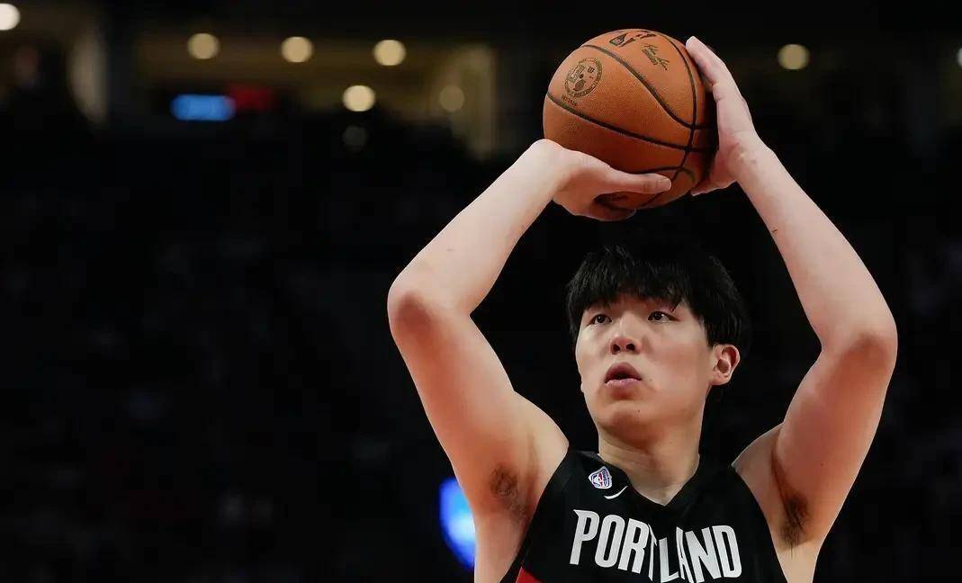 风云突变！迈阿密热火窗口期扳平良机；法国杯版图或变；管理层满意；轮换策略成焦点的简单介绍