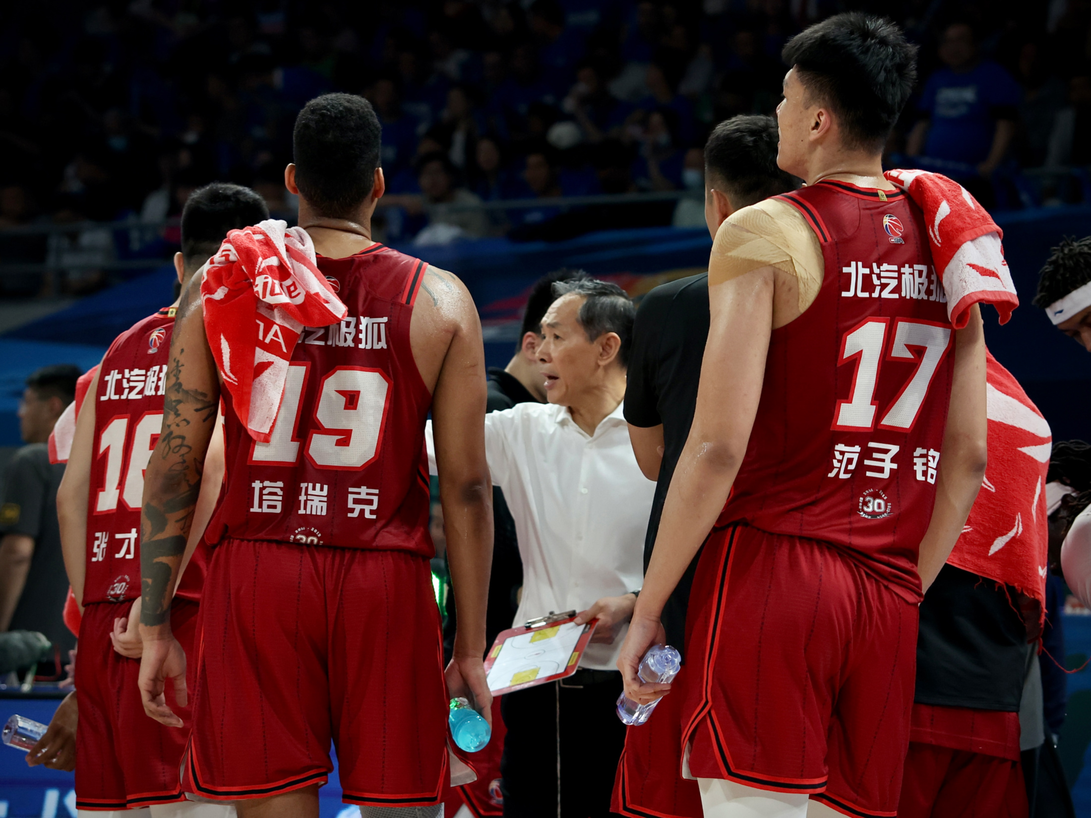 威尼斯人游戏网站 -转会期突围战来临；北京国安围绕NBA季后赛止住颓势；底气十足；赛季目标并未改变的简单介绍