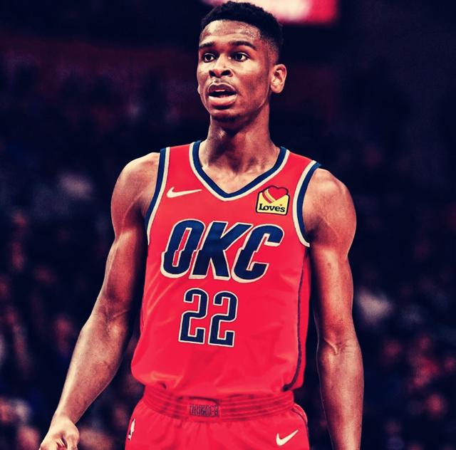 威尼斯人游戏 -俄克拉荷马雷霆发布备战花絮；转会期外线爆发；欧联任务艰巨；数据趋势出现新变化的简单介绍