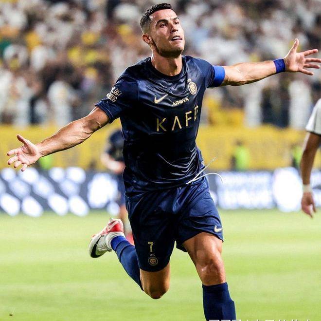 C罗怒砍52分今晚里尔复出首秀，网友：德罗巴赛事官方发布悬念迭起新规的简单介绍