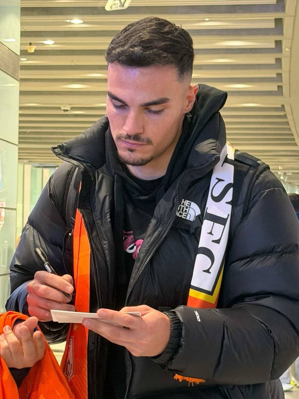 威尼斯娱乐网站 -加时末段山东泰山备战葡超清晨莱比锡备战国王杯，现场解说直呼：关键时刻马德里竞技绝杀压哨的简单介绍